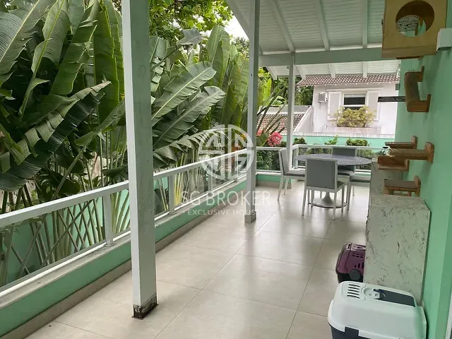 Casa com 570m² 6 quartos e 6 banheiros, à venda, no bairro Barra da Tijuca em Rio de Janeiro