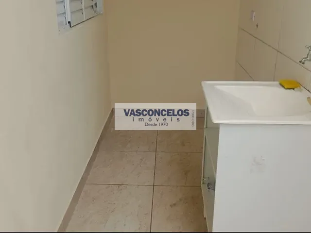 Casa com 150m² 1 quarto e 1 banheiro, à venda, no bairro Parque Industrial em São José dos Campos