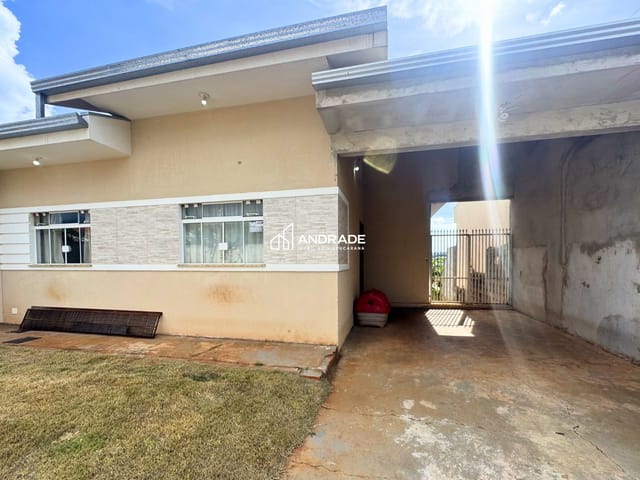 Casa 4 quartos e 2 banheiros, para alugar, no bairro Residencial Interlagos em Apucarana