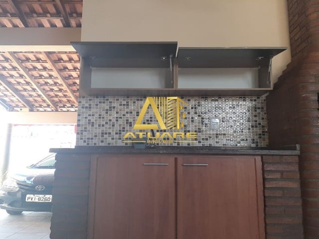 Casa com 280m², à venda, no bairro FÁTIMA I em Pouso Alegre