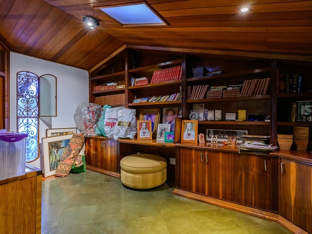 Casa com 1200m² 4 quartos e 4 banheiros, à venda, no bairro Setor de Habitações Individuais Sul em Brasília