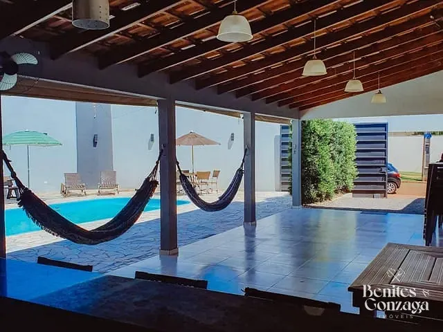 Casa com 270m² 1 quarto e 2 banheiros, à venda, no bairro Jardim Campo Belo em Maringá
