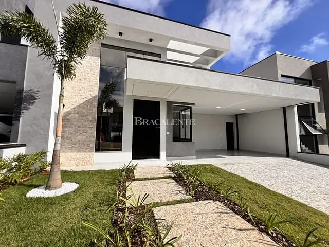 Casa 3 quartos e 4 banheiros, à venda, no bairro Roncáglia em Valinhos