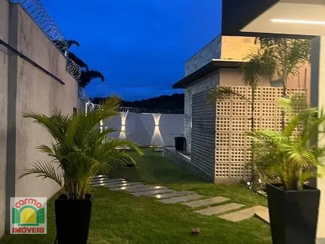 Casa com 490m² 4 quartos e 5 banheiros, à venda, no bairro Residencial Cerejeiras em Anápolis
