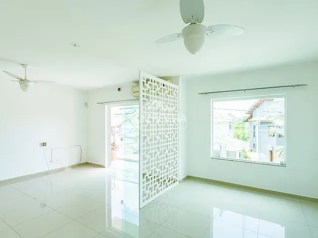 Casa com 280m² 4 quartos e 5 banheiros, à venda, no bairro Granja Viana em Cotia