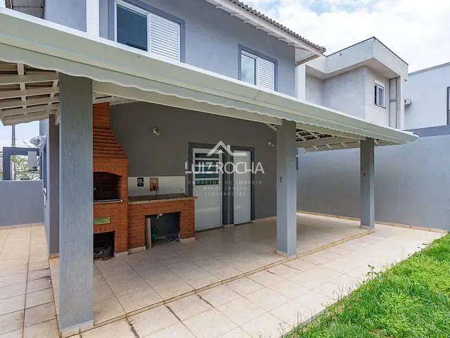 Casa com 280m² 4 quartos e 5 banheiros, à venda, no bairro Granja Viana em Cotia