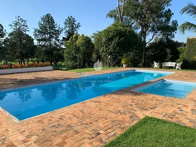 Casa com 2400m² 6 quartos e 6 banheiros, à venda ou para alugar, no bairro Urbanova em São José dos Campos
