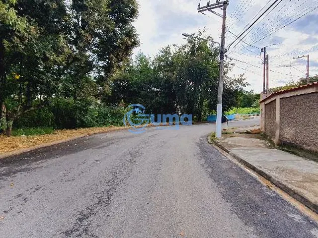Casa com 372m² 2 quartos e 2 banheiros, à venda, no bairro Jardim São Miguel em Bragança Paulista