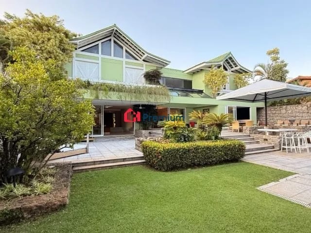 Casa 4 quartos e 6 banheiros, para alugar, no bairro Barra da Tijuca em Rio de Janeiro