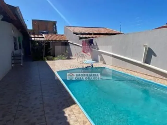 Casa com 487m² 4 quartos e 5 banheiros, à venda, no bairro Vila Oliveira em Rolândia