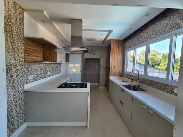 Casa com 420m² 4 quartos e 4 banheiros, à venda ou para alugar, no bairro Jardins (Polvilho) em Cajamar