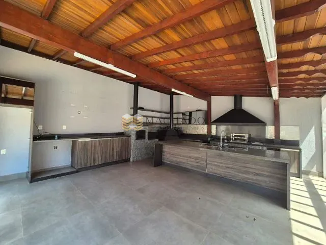 Casa com 420m² 4 quartos e 4 banheiros, à venda ou para alugar, no bairro Jardins (Polvilho) em Cajamar