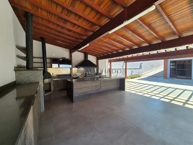 Casa com 420m² 4 quartos e 4 banheiros, à venda ou para alugar, no bairro Jardins (Polvilho) em Cajamar