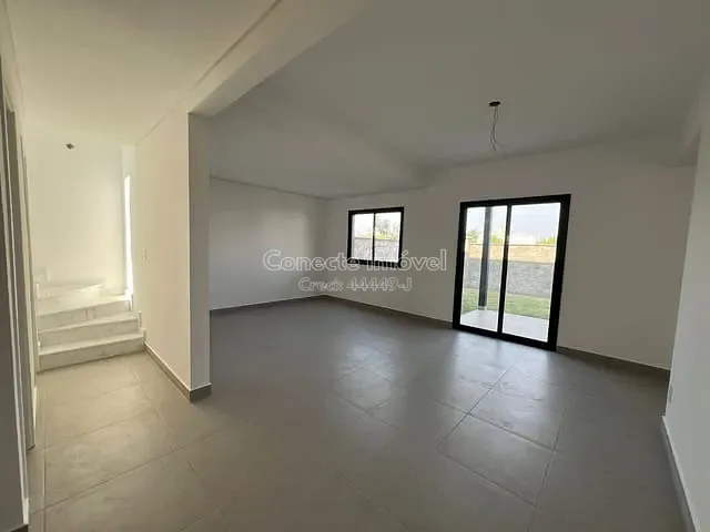 Casa com 200m² 3 quartos e 4 banheiros, à venda, no bairro Estância das Flores em Jaguariúna