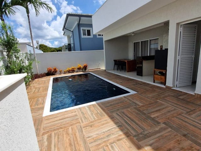Casa com 250m² 3 quartos e 5 banheiros, à venda, no bairro Bosque em Vinhedo