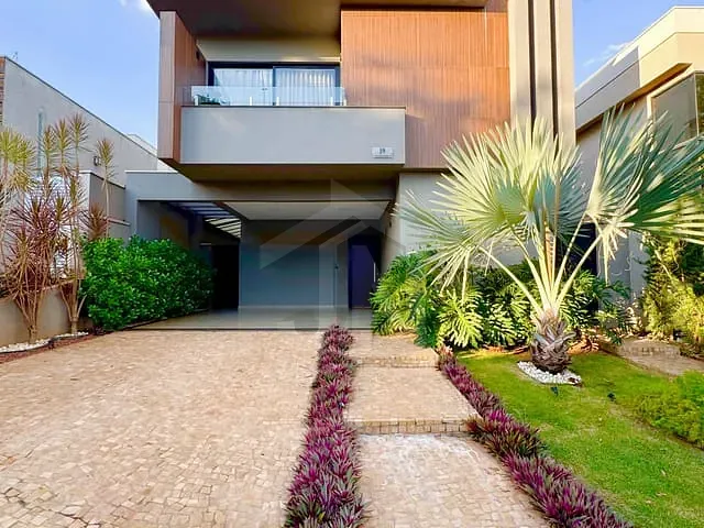 Casa com 250m² 3 quartos e 5 banheiros, à venda, no bairro Vila do Golfe em Ribeirão Preto
