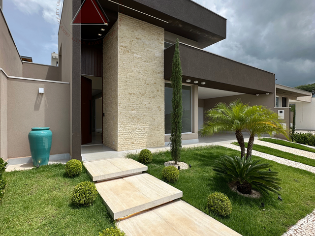 Casa com 360m² 3 quartos e 5 banheiros, à venda, no bairro Parque Universitário em Franca