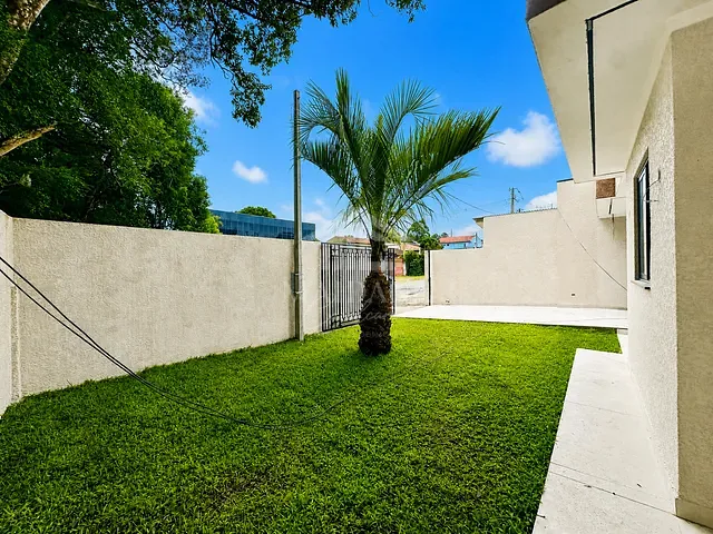 Casa com 180m² 3 quartos e 2 banheiros, à venda, no bairro Santo Antônio em São José dos Pinhais