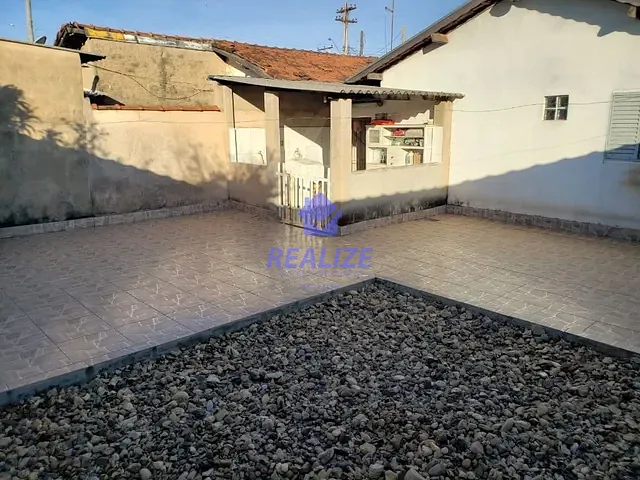 Casa com 225m² 2 quartos e 1 banheiro, à venda, no bairro Conjunto Habitacional Doutor Antonio Delmanto em Botucatu