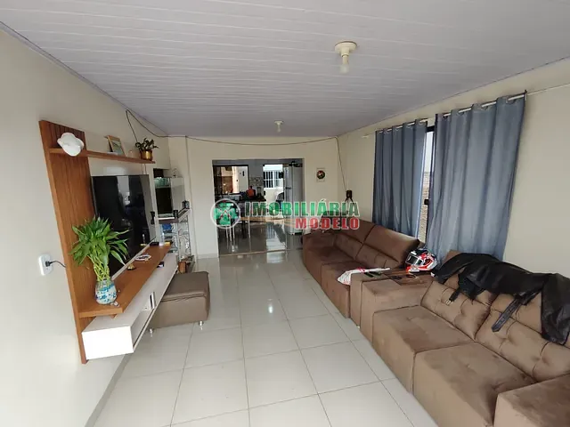 Casa 3 quartos e 2 banheiros, à venda, no bairro Sete de Setembro em Canarana
