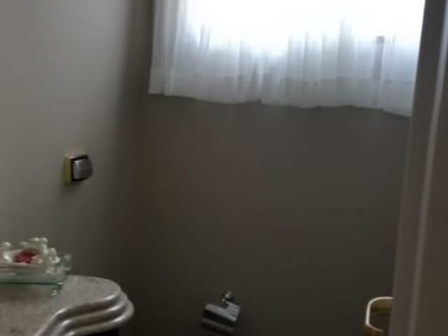 Casa com 560m² 3 quartos e 4 banheiros, à venda, no bairro Centro em Cambé
