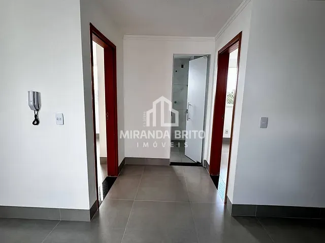 Casa 2 quartos e 1 banheiro, à venda, no bairro Jardim Belo Horizonte em Aparecida de Goiânia