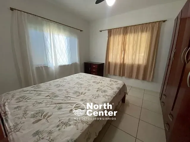 Casa com 180m² 2 quartos e 2 banheiros, à venda, no bairro Centro em Balneário Barra do Sul