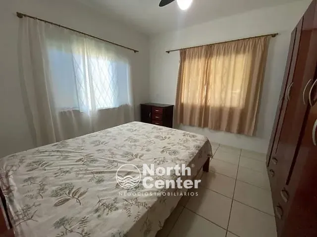 Casa com 180m² 2 quartos e 2 banheiros, à venda, no bairro Centro em Balneário Barra do Sul