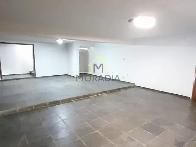 Casa com 346m² 3 quartos e 3 banheiros, à venda, no bairro Angola em Guaxupé