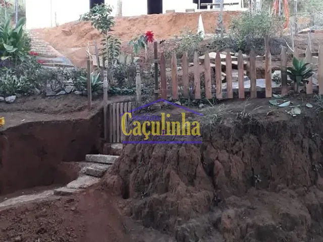 Casa com 1m² 1 quarto e 1 banheiro, à venda, no bairro Centro em Valença