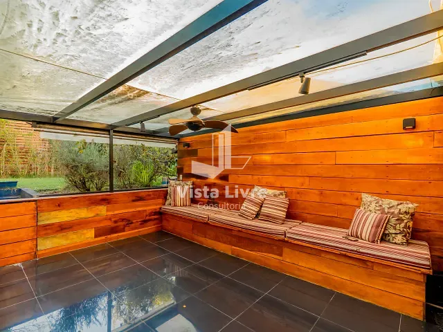 Casa com 280m² 3 quartos e 5 banheiros, à venda, no bairro Tamboré em Santana de Parnaíba