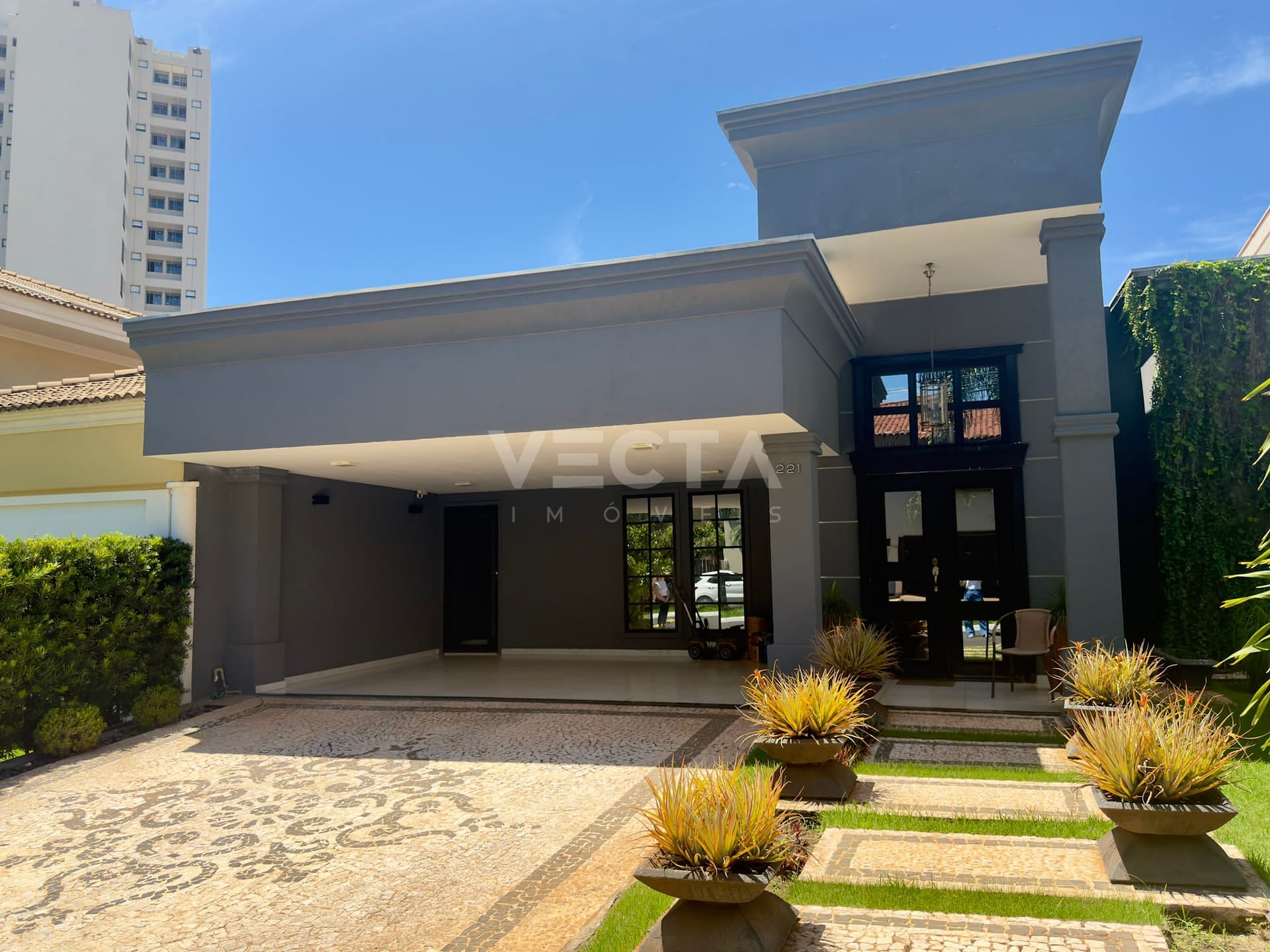 Casa, 3 quartos, 214 m² - Foto 2