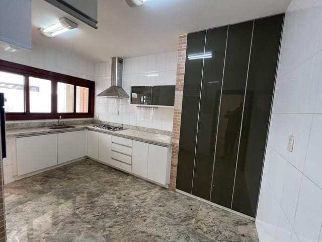 Casa com 434m² 4 quartos e 5 banheiros, à venda, no bairro Cidade Vera Cruz - Jardins Viena em Aparecida de Goiânia