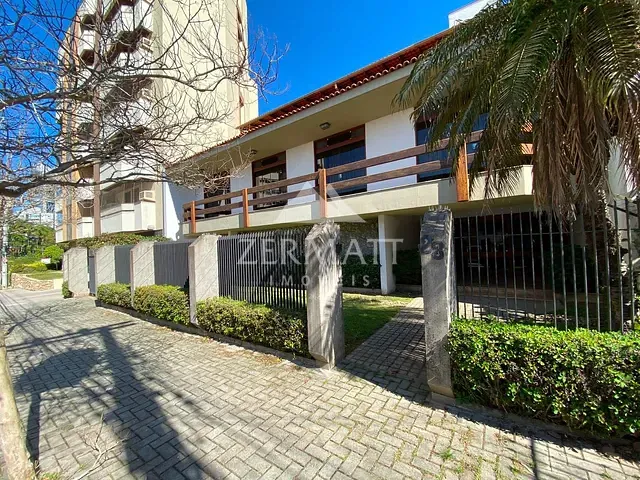 Casa com 500m², à venda ou para alugar, no bairro Ponta Aguda em Blumenau