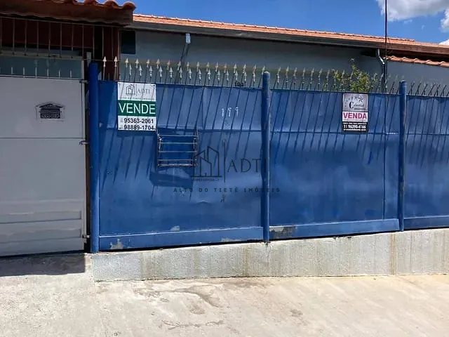 Casa com 158m² 2 quartos e 1 banheiro, à venda, no bairro Vila Cecília em Mogi das Cruzes