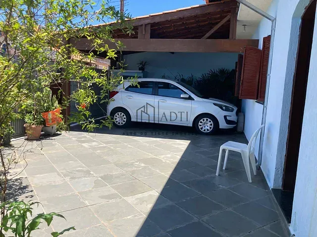 Casa com 158m² 2 quartos e 1 banheiro, à venda, no bairro Vila Cecília em Mogi das Cruzes