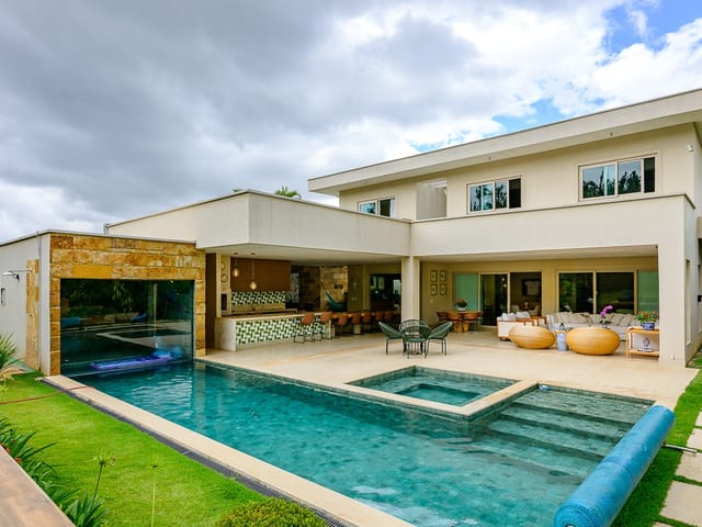 Casa 4 quartos e 7 banheiros, à venda, no bairro Setor de Habitações Individuais Sul em Brasília