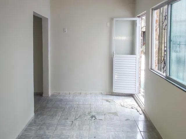 Casa 2 quartos e 1 banheiro, para alugar, no bairro Marambaia em Belém