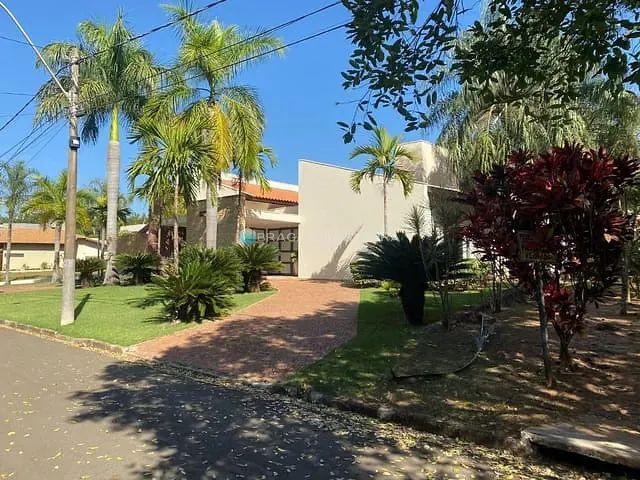 Casa com 985m² 4 quartos e 5 banheiros, à venda, no bairro Jardim do Cedro em São José do Rio Preto