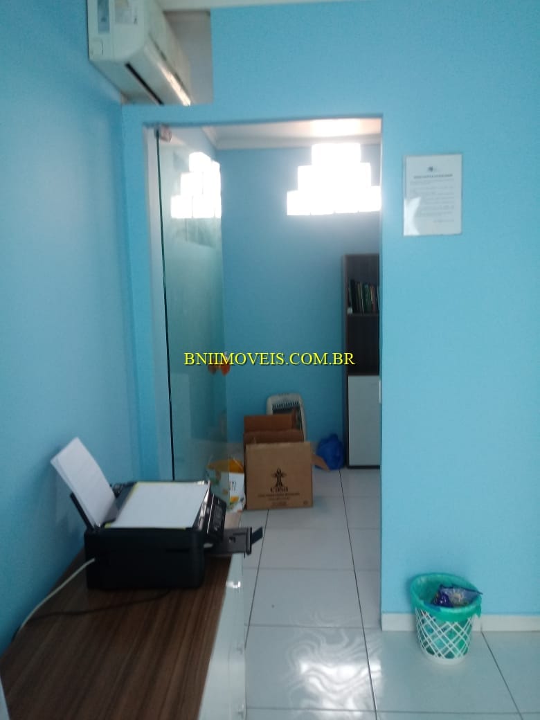 Casa, 3 quartos, 240 m² - Foto 9