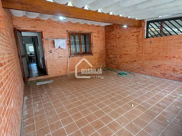 Casa 2 quartos e 1 banheiro, à venda ou para alugar, no bairro Loteamento João Batista Julião em Guarujá