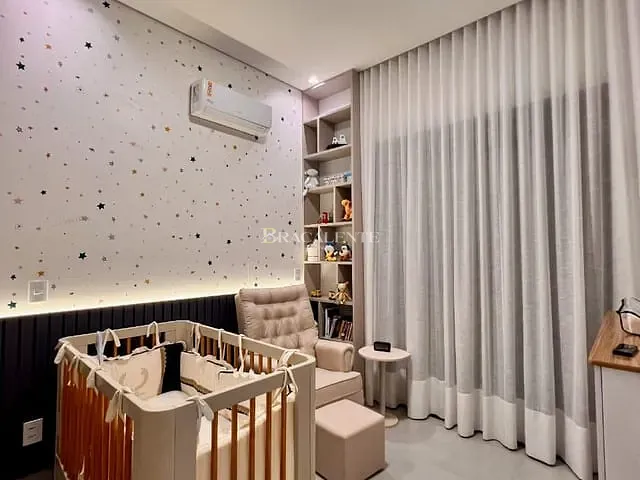 Casa 3 quartos e 4 banheiros, à venda, no bairro Roncáglia em Valinhos
