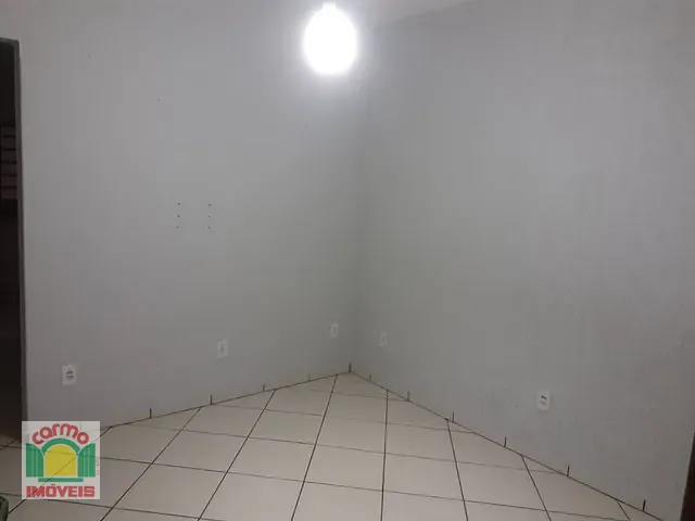 Casa com 206m² 3 quartos e 1 banheiro, à venda, no bairro Jardim das Samambaias em Anápolis