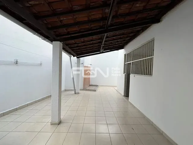 Casa 2 quartos e 1 banheiro, para alugar, no bairro Parque Satelite em Camaçari