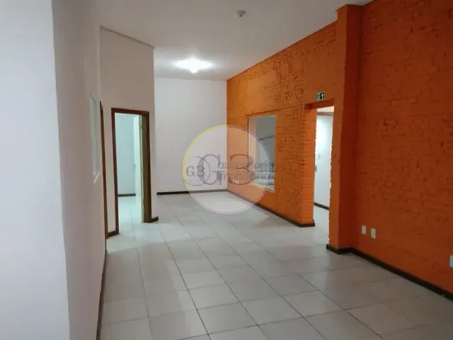 Casa para alugar, no bairro Centro em Pelotas