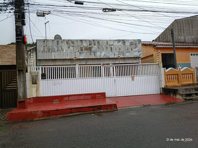 Casa com 400m² 3 quartos e 2 banheiros, para alugar, no bairro Dezoito do Forte em Aracaju