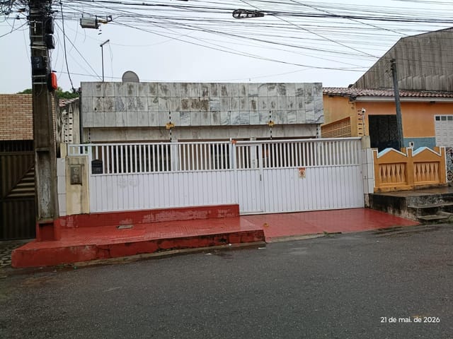 Casa com 400m² 3 quartos e 2 banheiros, para alugar, no bairro Dezoito do Forte em Aracaju