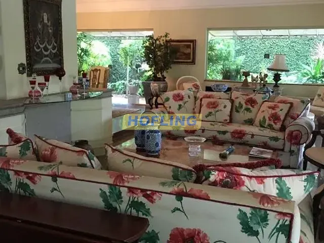 Casa com 1000m², à venda, no bairro Saúde em Rio Claro