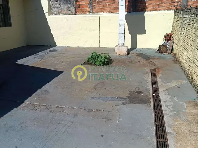 Casa 1 quarto e 1 banheiro, para alugar, no bairro Parque Residencial Joaquim Toledo Piza em Londrina