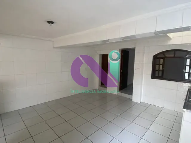 Casa 2 quartos e 1 banheiro, para alugar, no bairro Jardim das Flores em Osasco